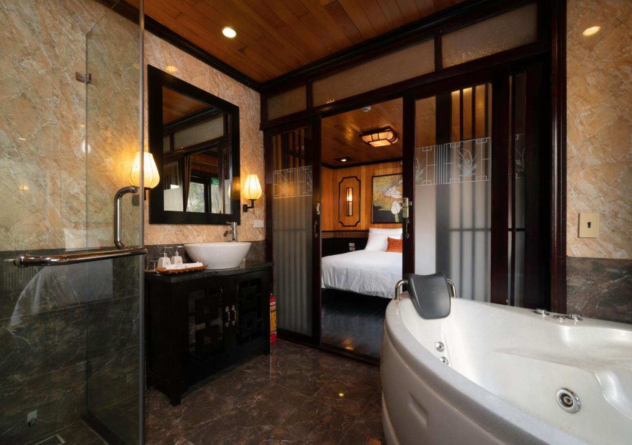 Arcady Boutique Cruise Hotel Ha Long Exterior foto