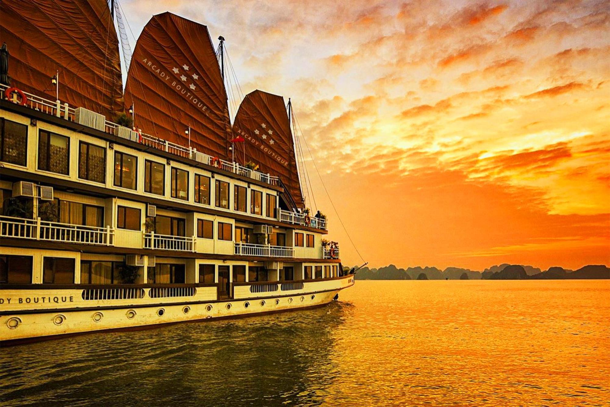 Arcady Boutique Cruise Hotel Ha Long Exterior foto