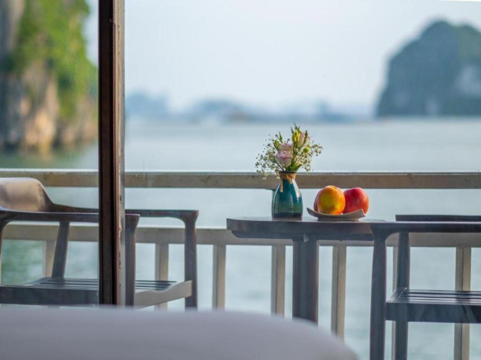 Arcady Boutique Cruise Hotel Ha Long Exterior foto